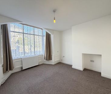 1 bedroom ground floor flat to rent - Photo 1