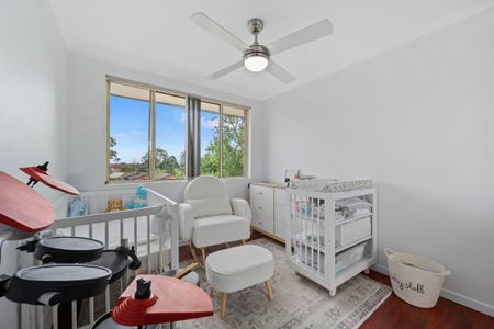 Stylish 3-Bedroom Apartment in Waterside Cul-de-Sac - Photo 2