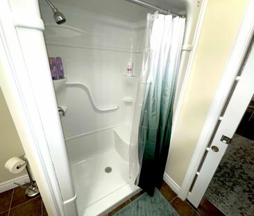 For Lease - 8084 Windsong Drive, Niagara Falls, Ontario - Photo 6