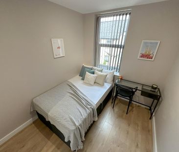 5 bedroom terraced house to rent - Photo 3