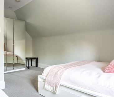 For Lease - 3 Oakwood Place, Hamilton, Ontario - Photo 1