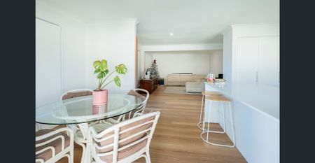 COOMBABAH - MODERN FAMILY HOME IN QUIET CUL-DE-SAC - Photo 3