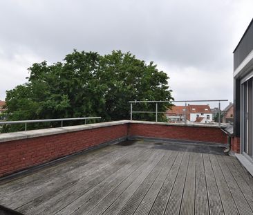 Studio met badkamer, keuken en terras. - Foto 1