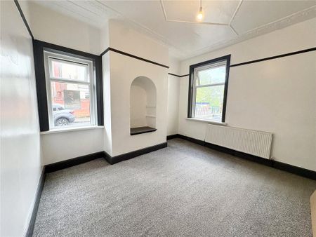 3 bedroom end of terrace house to rent - Photo 3
