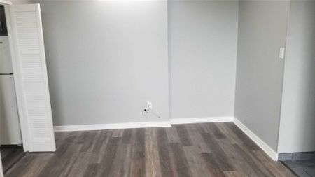 For Lease - 3577 Derry Road Unit# 611, Mississauga, Ontario - Photo 2