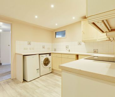 High Street, Redbourn, AL3 7LN - Photo 2