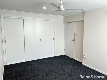 22 Turnbull Street, Shailer Park, QLD 4128 - Photo 4