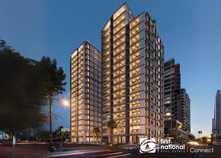 Luxurious 2 Bedroom unit - Panoramic Views - Photo 4