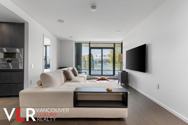 Condo in Vancouver East Side, BC - Photo 1