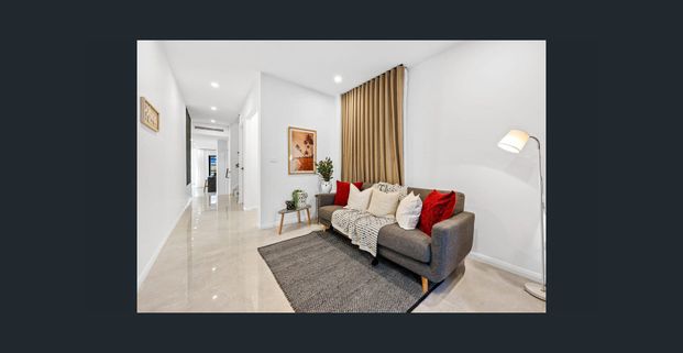 🏡 Stylish Luxury Living in the Heart of Box Hill - Photo 1