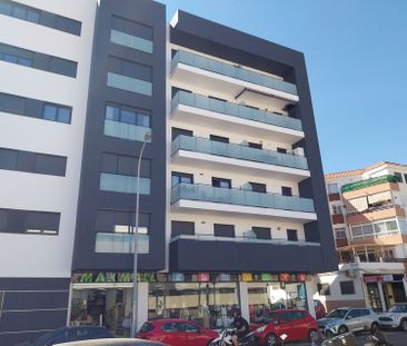 Alquiler de piso en Calle Gran Cardenal, 3 - Photo 4