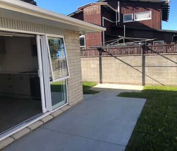 NEW 3 Bedroom + outdoor living. - Photo 6