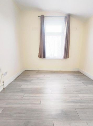 3 bedroom house to rent - Photo 3