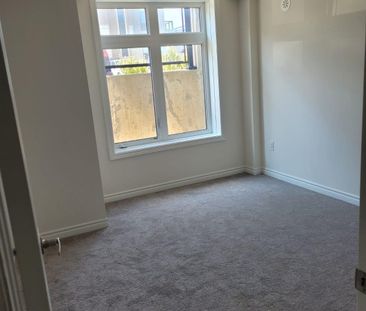 For Lease - 70 Halliford Place Unit# 404, Brampton, Ontario - Photo 2