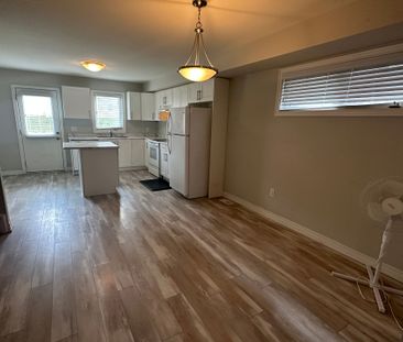 For Lease - 7768 Ascot Circle Unit# 25, Niagara Falls, Ontario - Photo 3