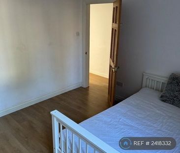 2 bedroom maisonette to rent - Photo 5