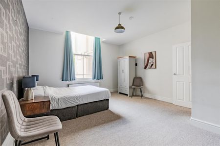 First Avenue, Hove - Photo 3