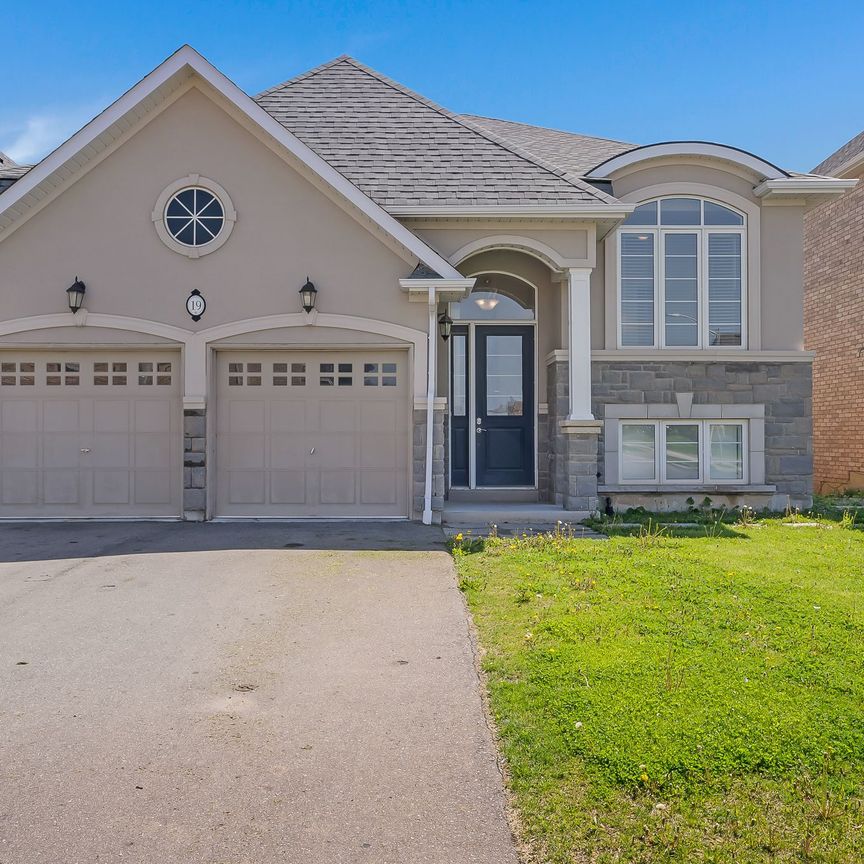 For Lease - 19 Robarts (Lower Level) Drive, Hamilton, Ontario - Photo 1