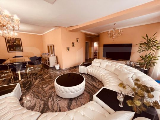 Casă 8 camere, 404 mp, zona Lapus - Fotografie 1