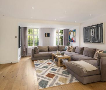 4 bedroom semi-detached house to rent - Photo 4