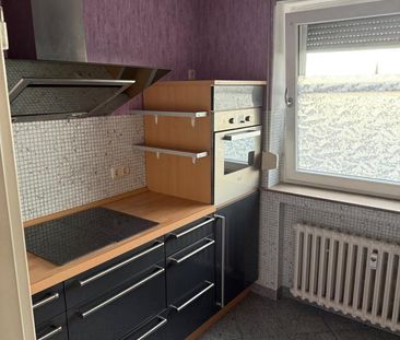 Ruhig gelegene, helle 2,5 Zimmer Wohnung mit Balkon und Garage - Photo 6