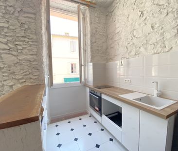 Location Appartement 1 pièce 26m² CASSIS 13260 - Photo 4