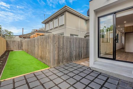 16 Kennedy Street, Fairfield VIC 3078 - Photo 2