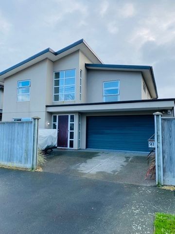 91 Purchas Street, Edgeware - Photo 3