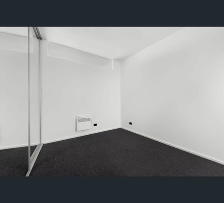 11/186 Barkly Street, St Kilda, Vic 3182 - Photo 2