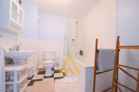 4 bedroom semi-detached house to rent - Photo 4