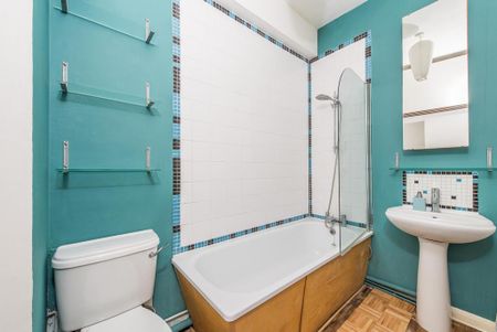 1 bedroom flat to rent - Photo 5