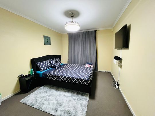 Spacious Apartment in Mawson Central - Photo 1