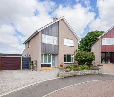 3 bedroom detached house to rent - Photo 4