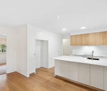 Immaculate Family Home with Extensive Parking in Central Capalaba - Photo 5