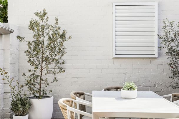 54 Oxford Street, Newtown NSW 2042 - House For Rent | Domain - Photo 1