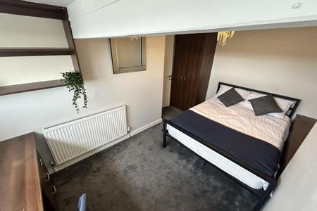 Highbury Road, - Photo 3