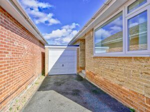 2 BEDROOM Bungalow - Detached - Photo 1