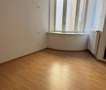 METZ GARE - APPARTEMENT F3 RENOVE - CACHET DE L'ANCIEN - Photo 5