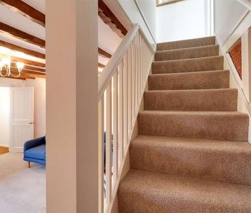 Bronte Close, Cheltenham, GL51 - Photo 2