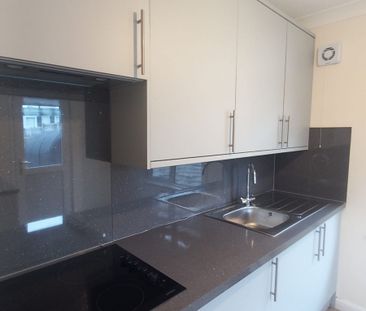 Wickford,, Essex, SS11 - Photo 2