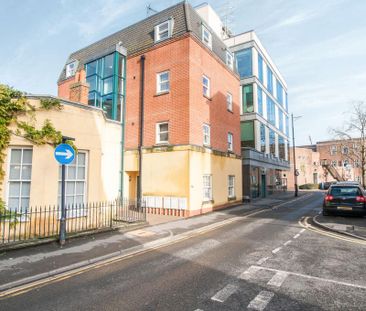 1 bedroom flat to rent - Photo 6