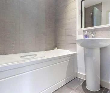 Rannoch Street, Tilehurst, Reading, Berkshire, RG30 - Photo 6