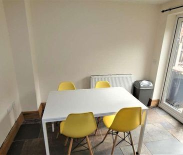 Valley View, Newcastle-under-lyme, ST5 - Photo 2
