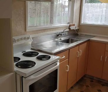 HOGG CRESCENT MASTERTON - 3 BEDROOMS $540 P/W - Photo 4