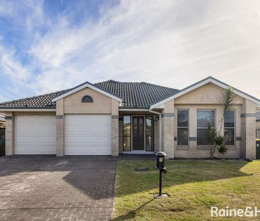 Beautiful Family Home - Photo 3