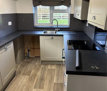 2 bedroom detached house to rent - Photo 4