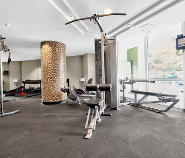For Lease - 220 Burnhamthorpe Road Unit# 717, Mississauga, Ontario - Photo 1