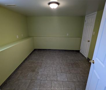 For Lease - 349 TUSCARORA Unit# MAIN, Windsor, Ontario - Photo 6