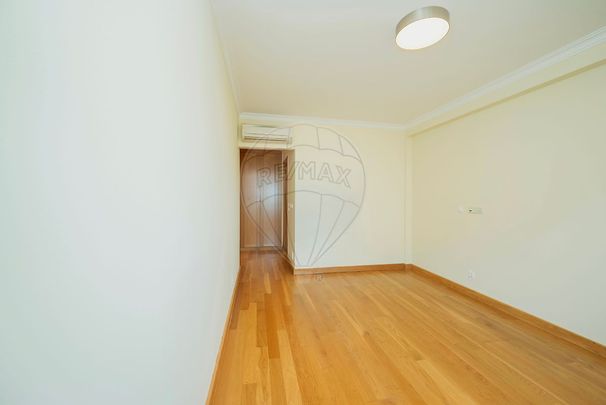 Apartamento T4 em Lisboa - Photo 1