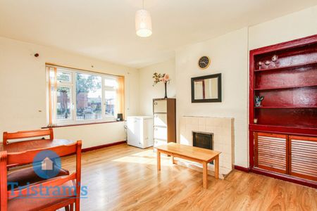 3 bed Mid Terraced House for Rent - Photo 4